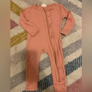 SpearmintLOVE waffle ruffle footie